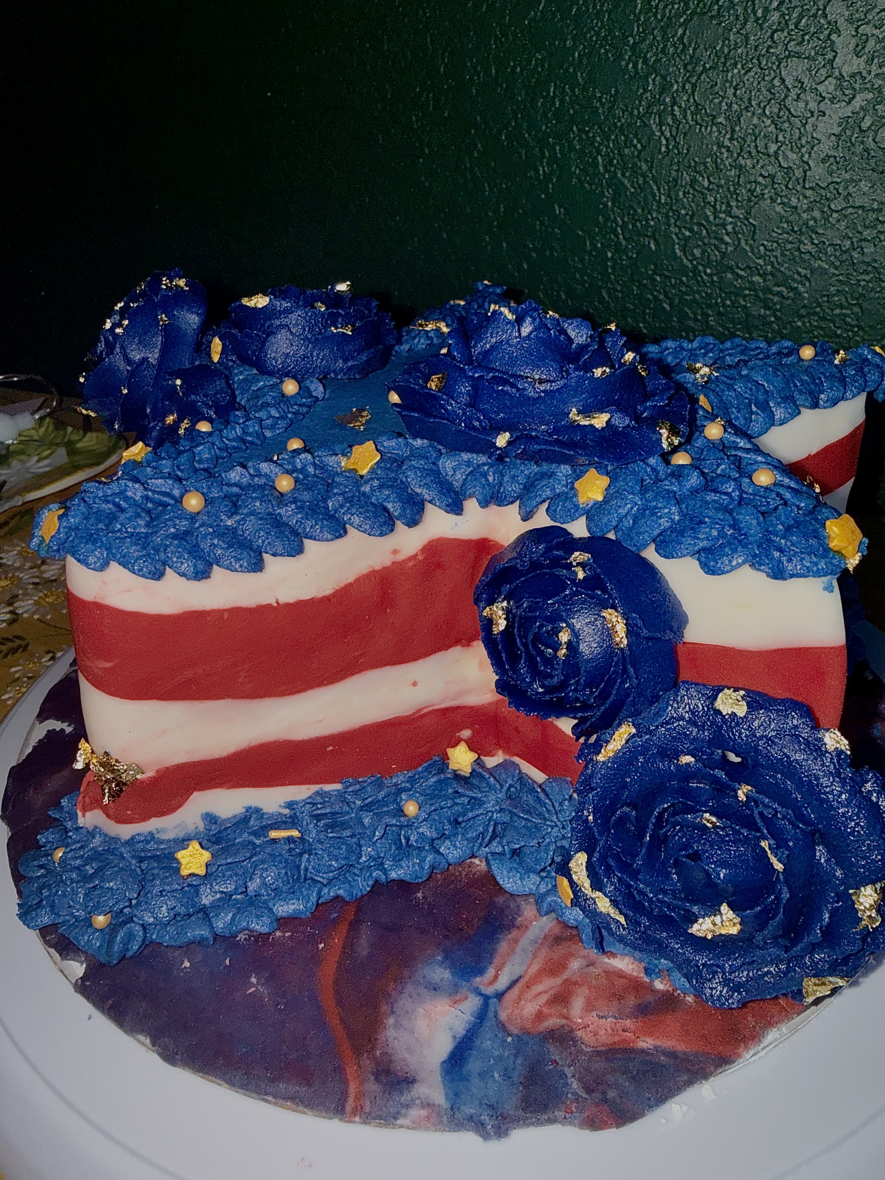 Star cake with buttercream roses